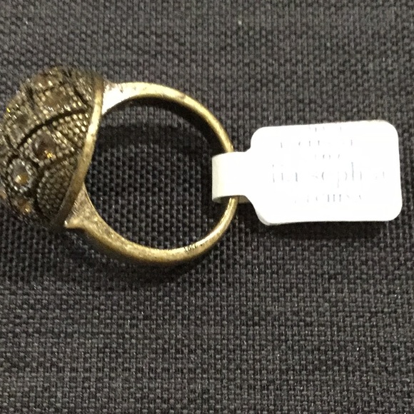 Ring - Picture 4 of 5